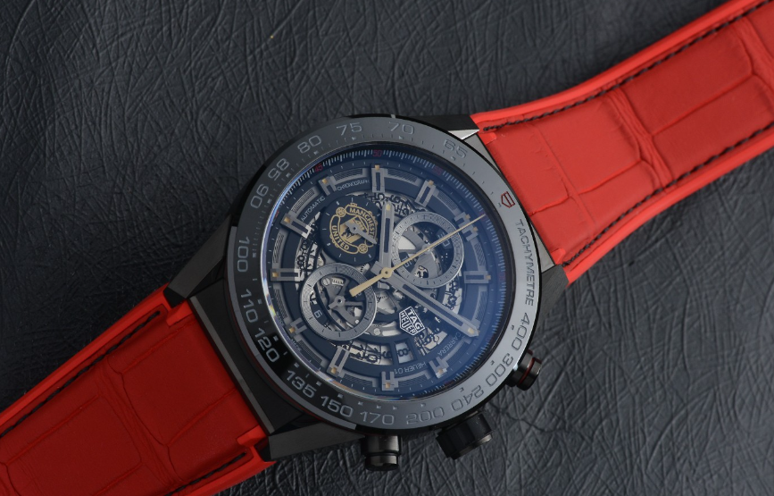 傳奇的泰格豪雅卡萊拉繫列Calibre Heuer 01曼聯(lián)三冠王限量版腕錶